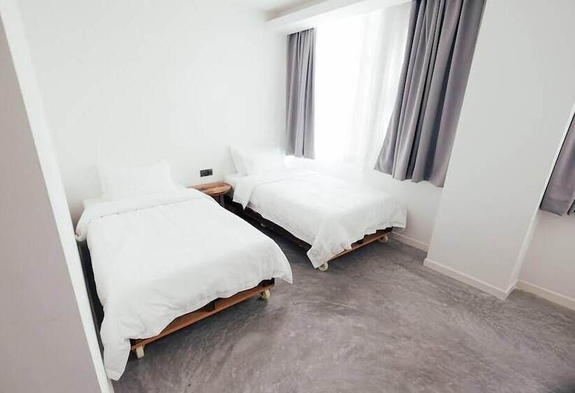 Camera Deluxe, White Loft