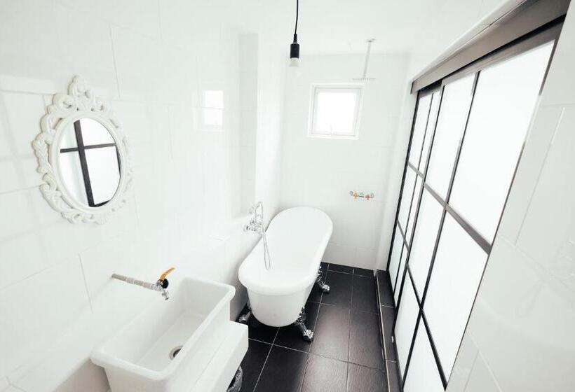 Camera Familiare, White Loft