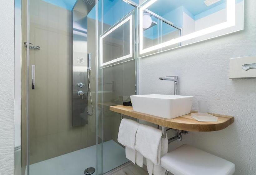 Номер Стандарт Трехместный, L Ambasciata Hotel De Charme