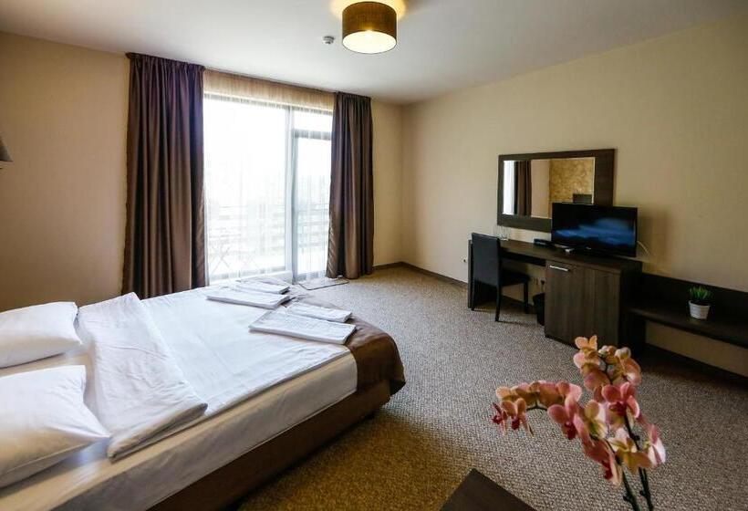 اتاق لوکس, Family Hotel Ognyanovo