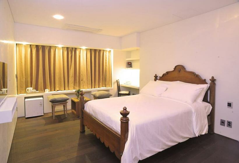 اتاق لوکس, Club Inner Hotel & Resort