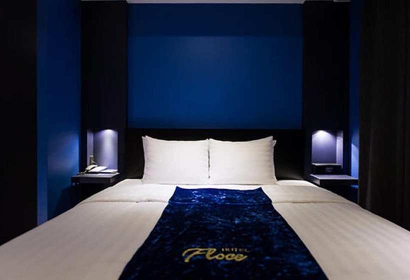 Номер Deluxe, Floce