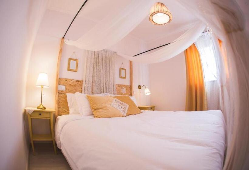 سوییت لوکس, Boutique Hotel   O House Ericeira Hills