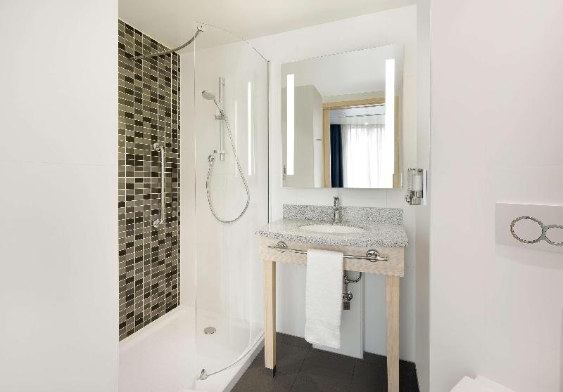 Номер Стандарт, Hampton By Hilton London Docklands