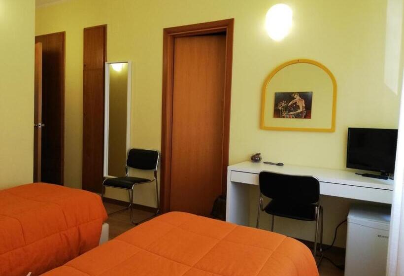 اتاق استاندارد, Albergo Roma
