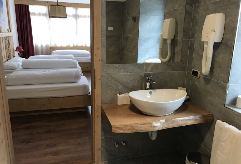 اتاق سوپریور چهار تخته, Piedibosco