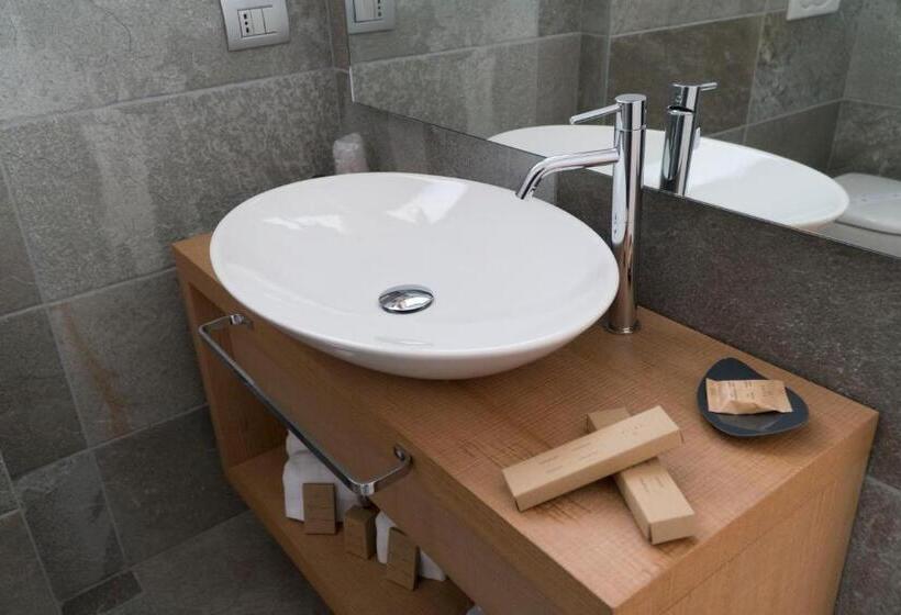 Номер Стандарт Трехместный, Wine Hotel Retici Balzi