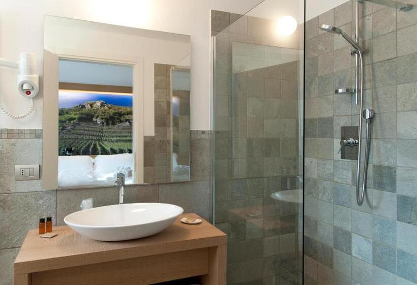 スタンダードトリプルルーム, Wine Hotel Retici Balzi