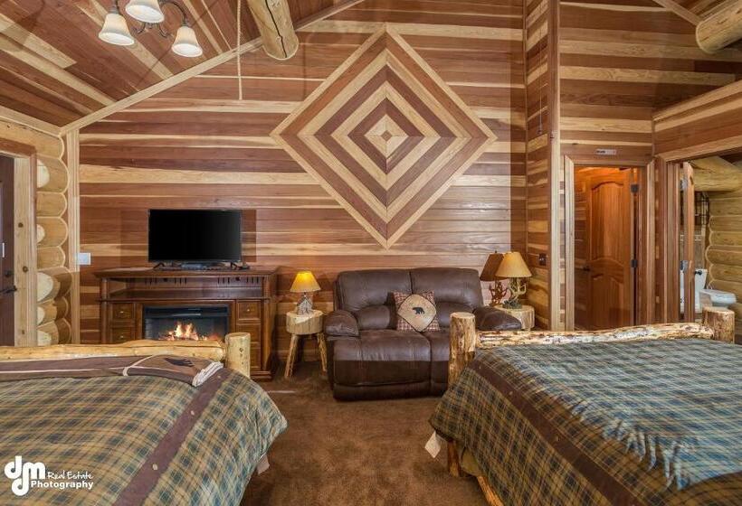 Люкс Вид на Горы, Alaska Knotty Pine B&b