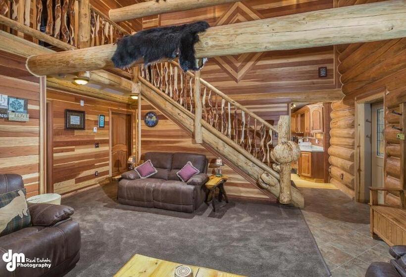 Номер Стандарт, Alaska Knotty Pine B&b