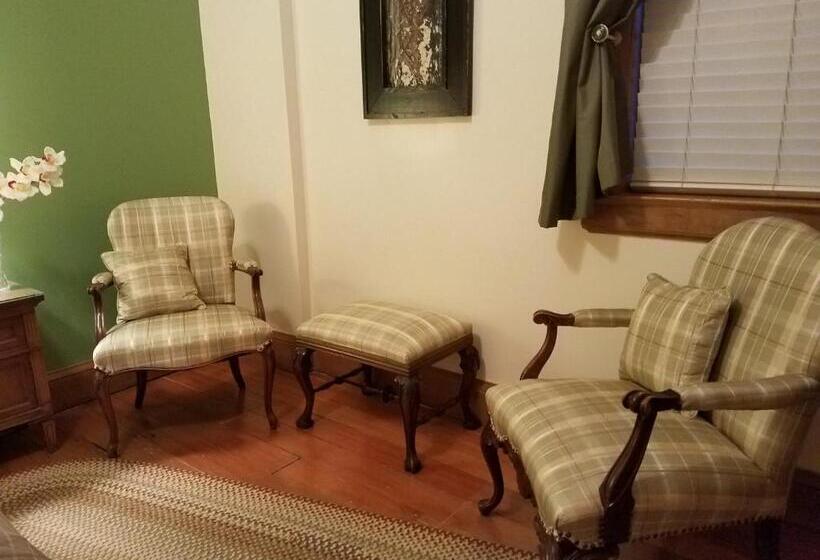 스탠다드 룸 킹사이즈 침대, Farmers Guest House