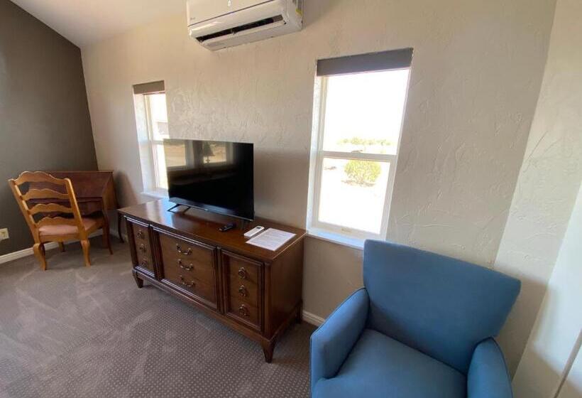 Стандартный Номер Кровать Кинг, Skyridge Inn