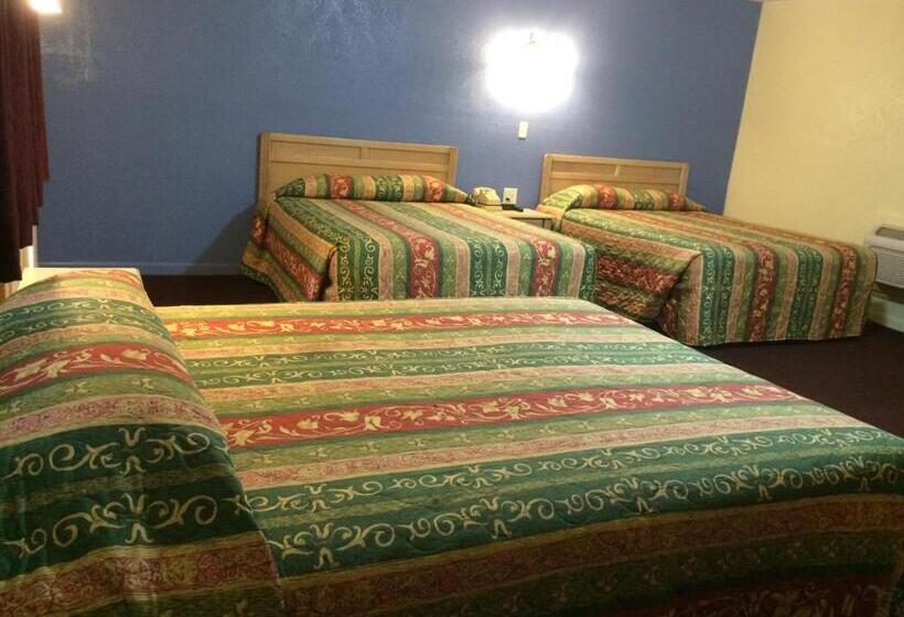Номер Стандарт Трехместный, Blarney Inn