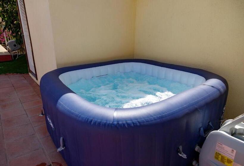 غرفة قياسية مطلّة علي البحر, Playa Hermosa Inn At The Beach