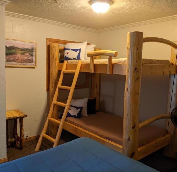 סוויטה משפחתית, Sundance Motel