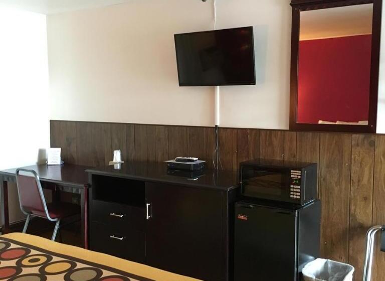 家庭间, Tarragon Motel