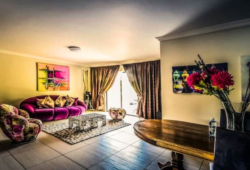 Президентский Люкс, Anew Hotel & Convention Centre Or Tambo Johannesburg