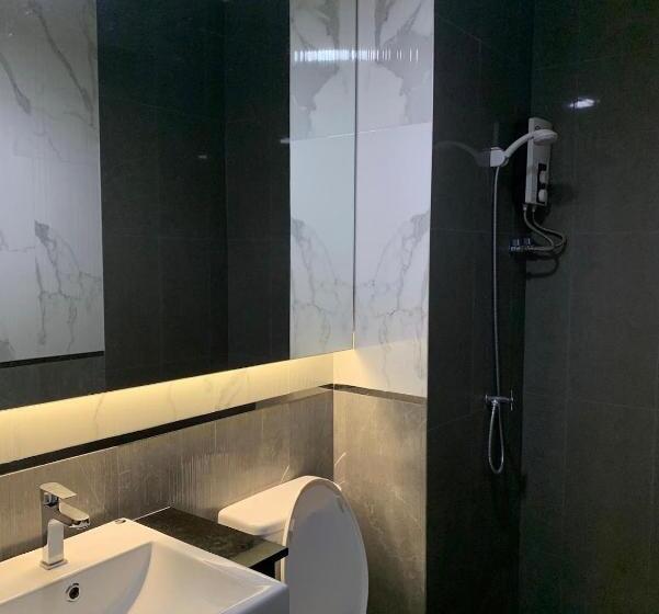Номер Deluxe, โรงเเรมลพบุรีซิตี้ Lopburi City