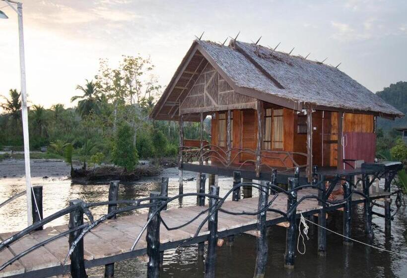 Номер Стандарт, Novali Surf Retreat Mentawai
