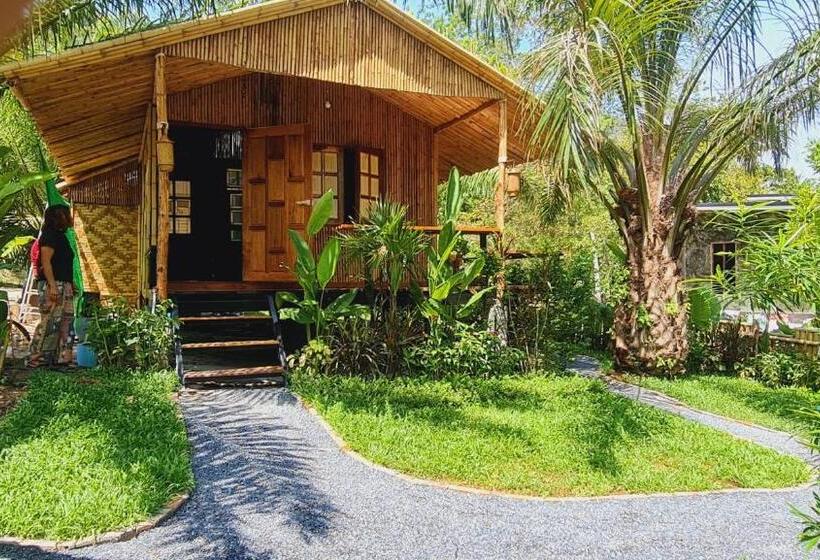 Номер Стандарт Вид на Горы, Tee Bungalow In The Jungle