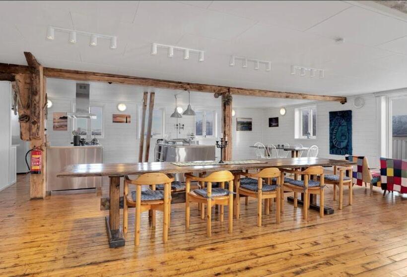 Номер Стандартный с Видом, Arctic Ocean Lodge