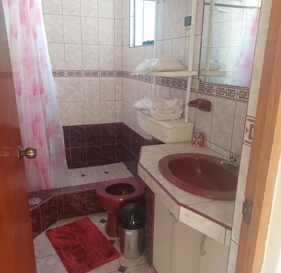 2 Szobás Apartman, Kenedy