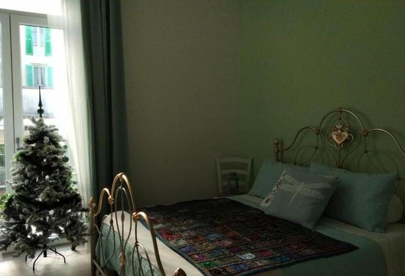 Трехместный Номер Классика, La Fenice Luxury Home