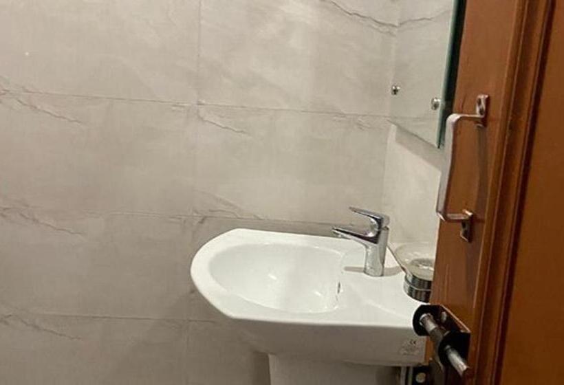 اتاق لوکس, Fabhotel Taj