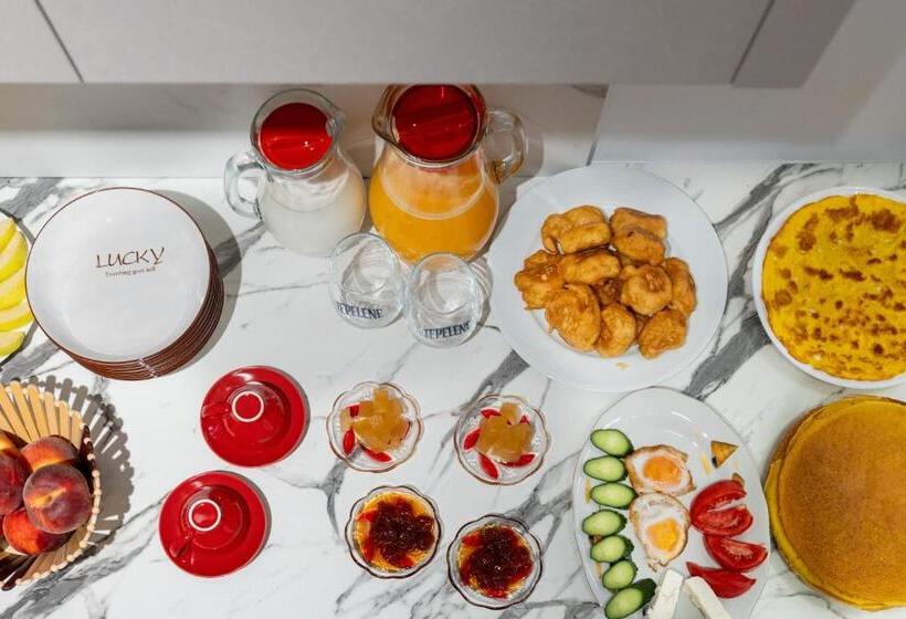 اتاق لوکس, Apartment Ad Berat
