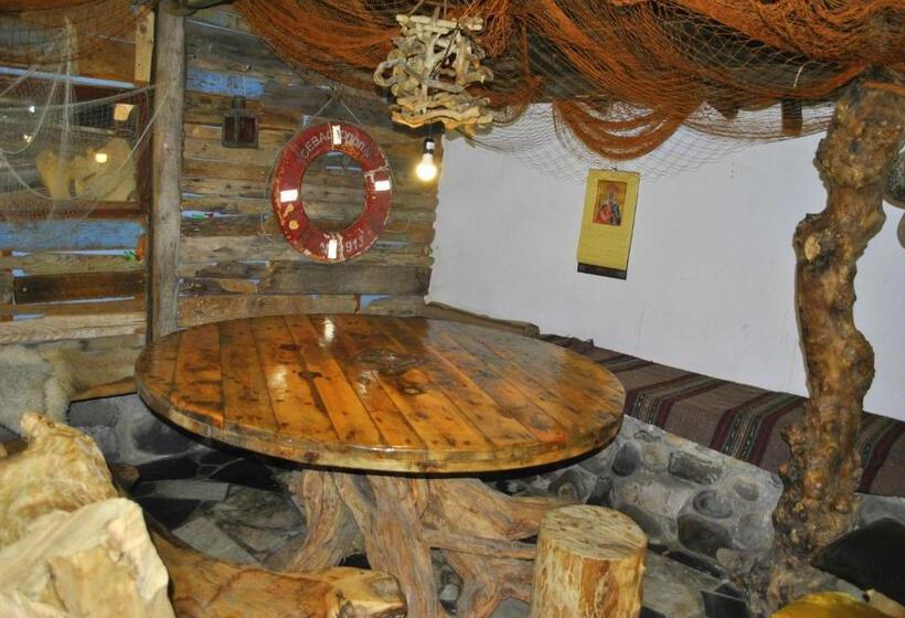 Студио Стандарт Вид на Сад, Sinemoria Apartment