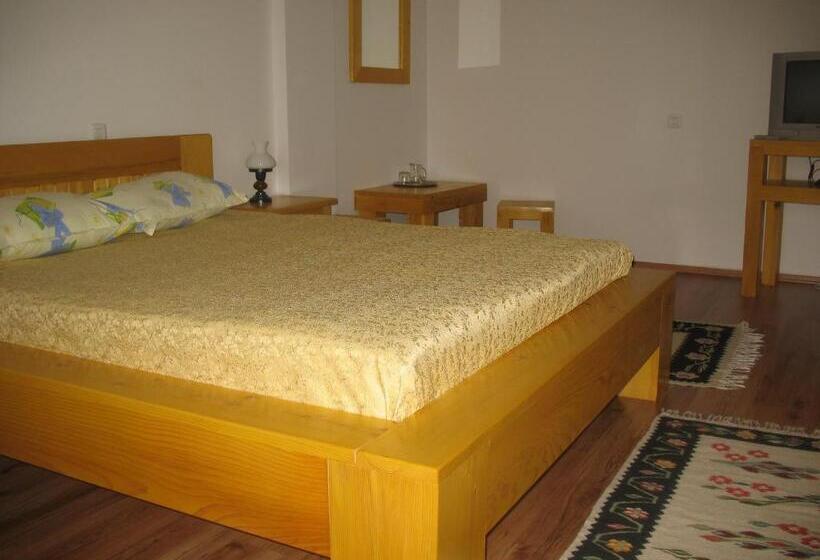اتاق استاندارد, Pension Irina