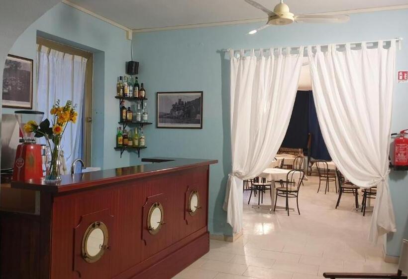 اتاق استاندارد یک نفره, Piccolo Hotel Holiday Center