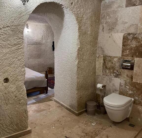 Номер Superior, Library Cave House