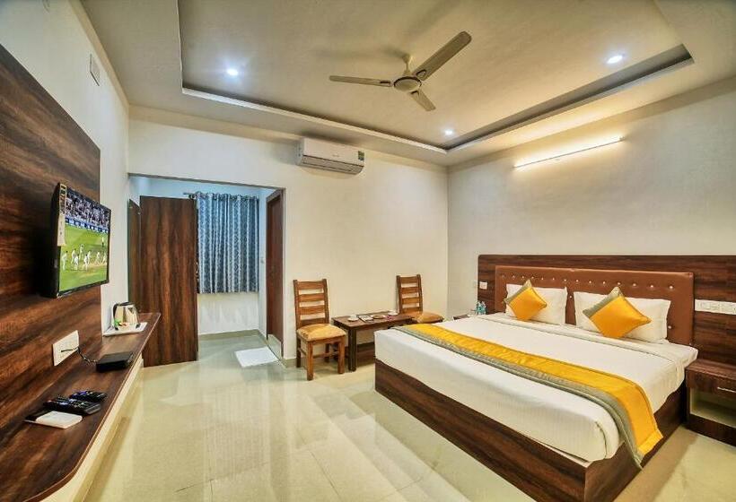 Номер Стандарт, Visa Inn Near Kempegowda Airport