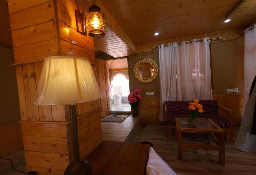 수피리어 스위트, Tirthan Village Resort   Tirthan Valley