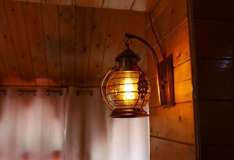 수피리어 스위트, Tirthan Village Resort   Tirthan Valley