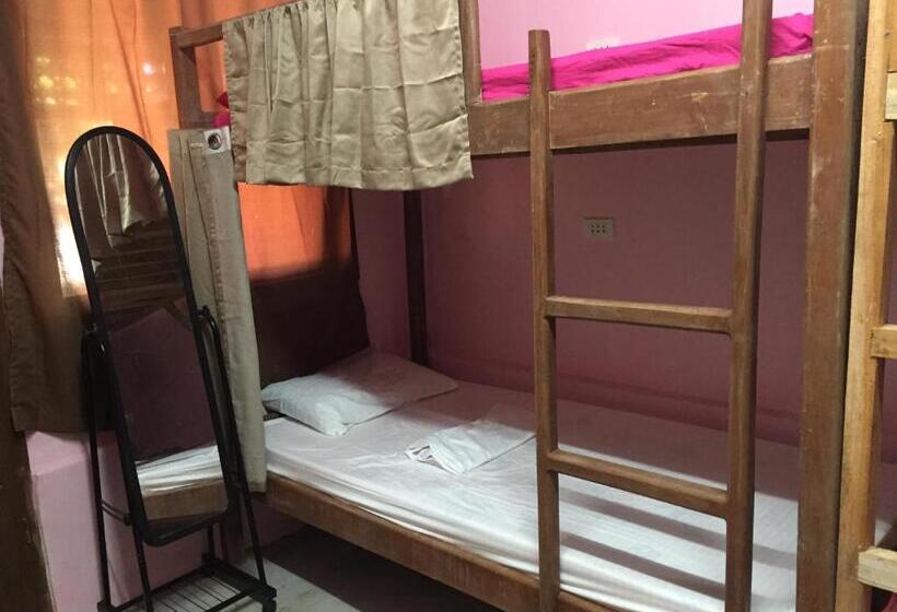 Кровать в Общей Комнате, Bohol Bohemian Hostel
