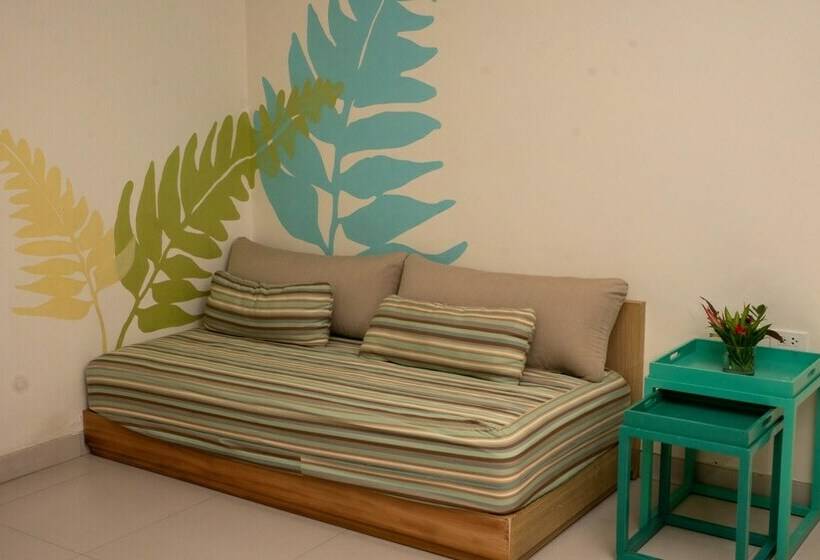 سوییت, Costa Pacifica Resort