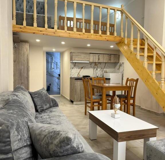 4인용 스탠다드 룸, Troy Aparthotel Durres