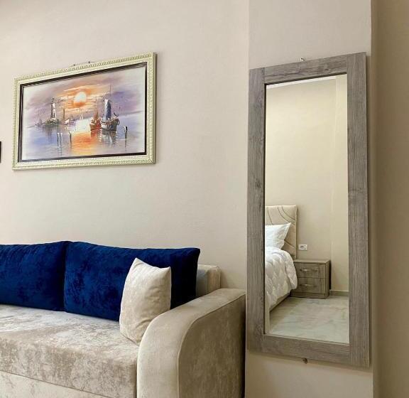발코니가 있는 4인용 스탠다드 룸, Troy Aparthotel Durres