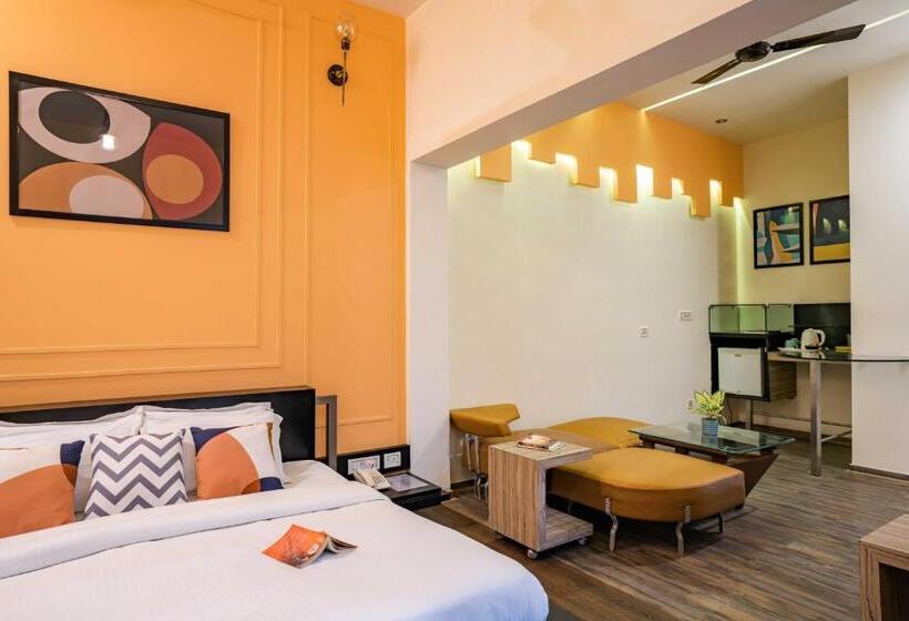 سوییت اجرایی, Zostel Delhi