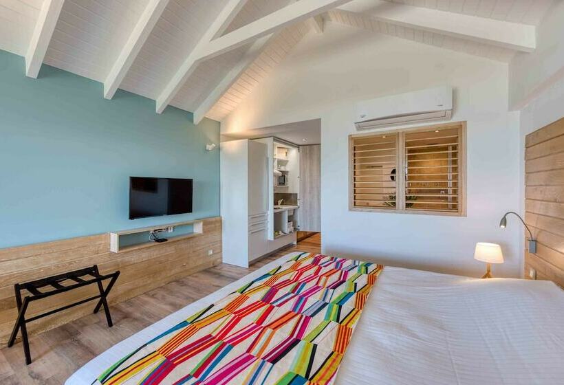 Deluxe Junior Suite, La Playa Orient Bay