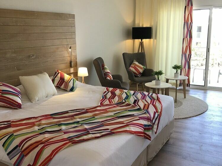 Classic Junior Suite, La Playa Orient Bay