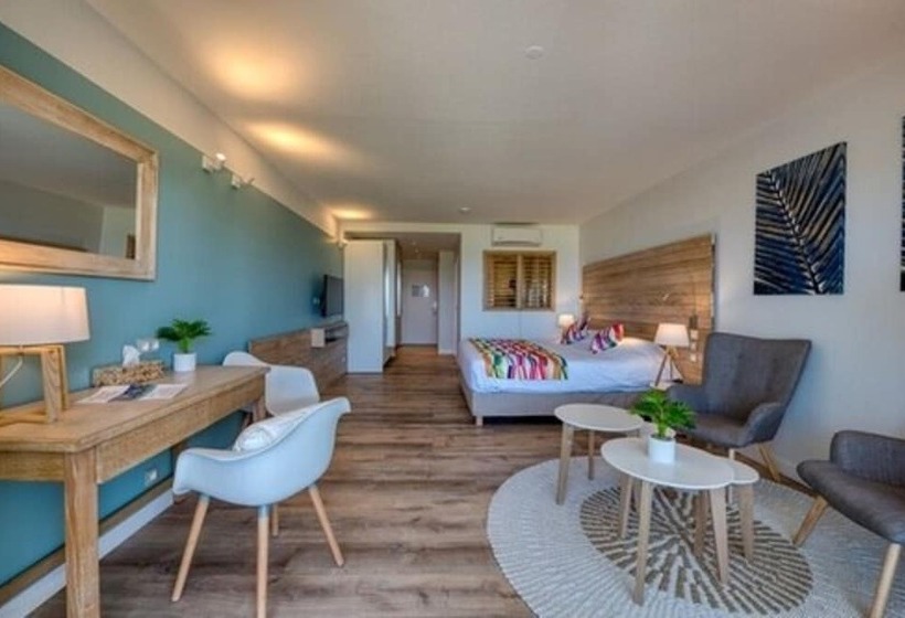 Classic Junior Suite, La Playa Orient Bay