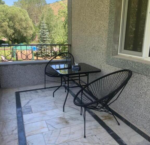 Семейный Номер Deluxe, Golden Gate Resort