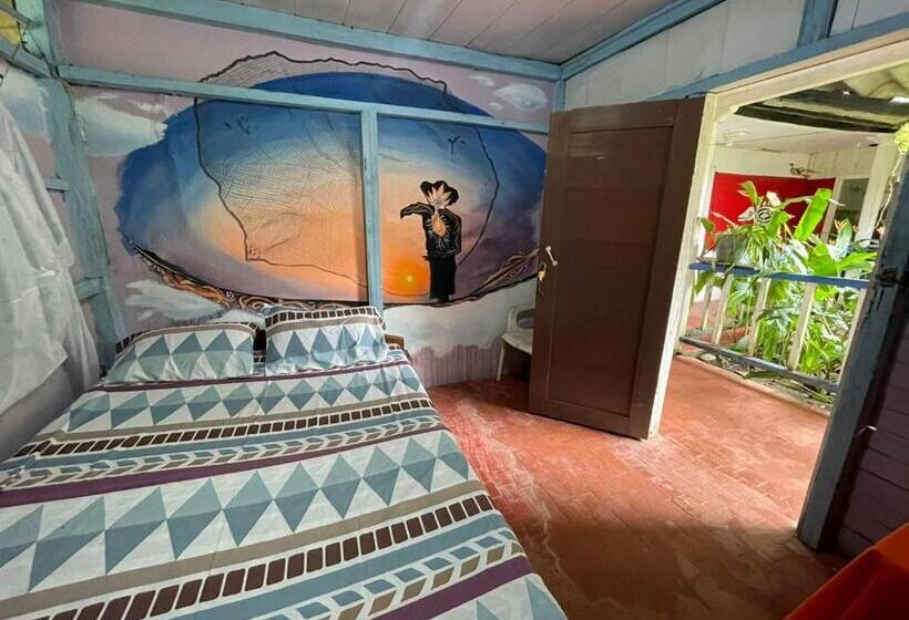 Номер Стандарт Вид на Сад, Wira Hostal
