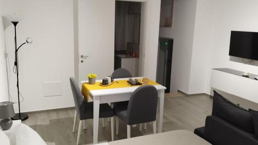 Студия Стандарт Двуспальная Кровать, La Casa Di Mest Pepp