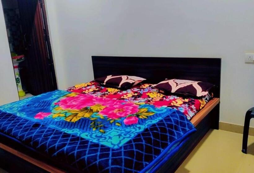 Quarto Economy, Shree Banke Bihari Atithi Bhawan