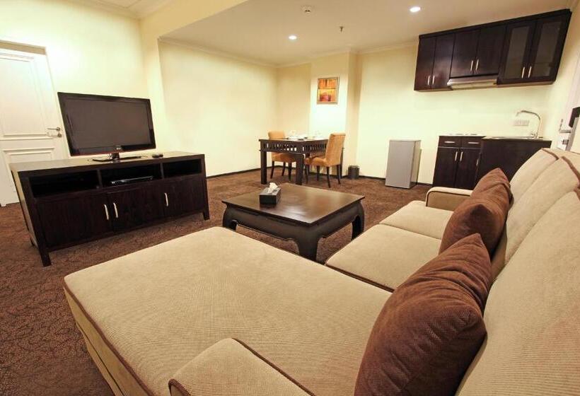 Люкс с Бассейном, Harmoni One Convention Hotel And Service Apartments