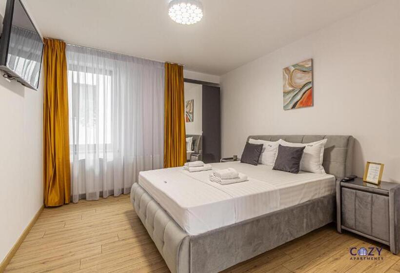 سوییت با چشم‌انداز کوه, Cozy Brand New Boutique Aparthotel Brasov